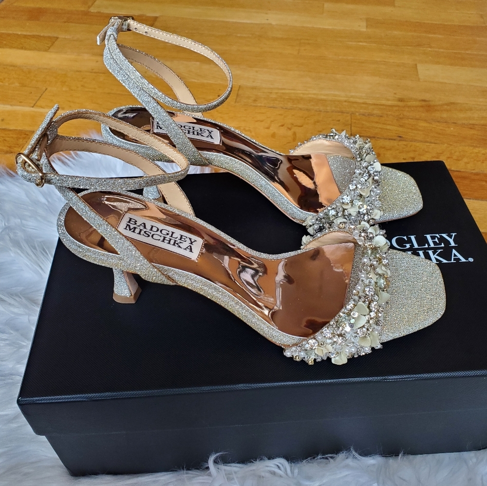 NIB Badgley Mischka 'Telissa' Kitten Heel Sandal, 5.5 - Picture 5 of 15